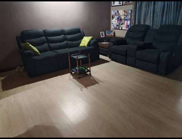 3 BEDROOM HOUSE FOR SALE IN CRAIGIEBURN